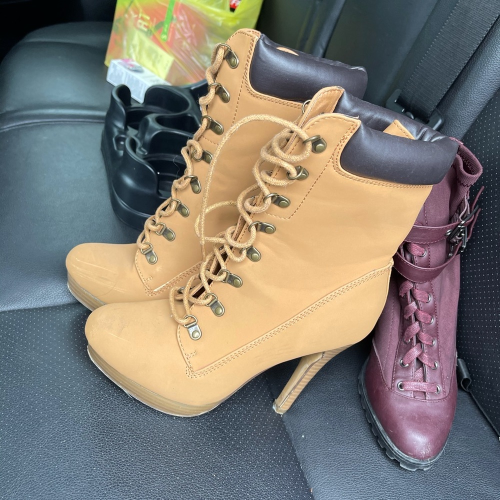 Heeled boots